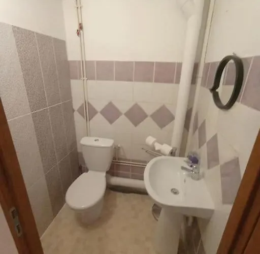 15 Personnes Confort Et Authenticite Semesterbostad